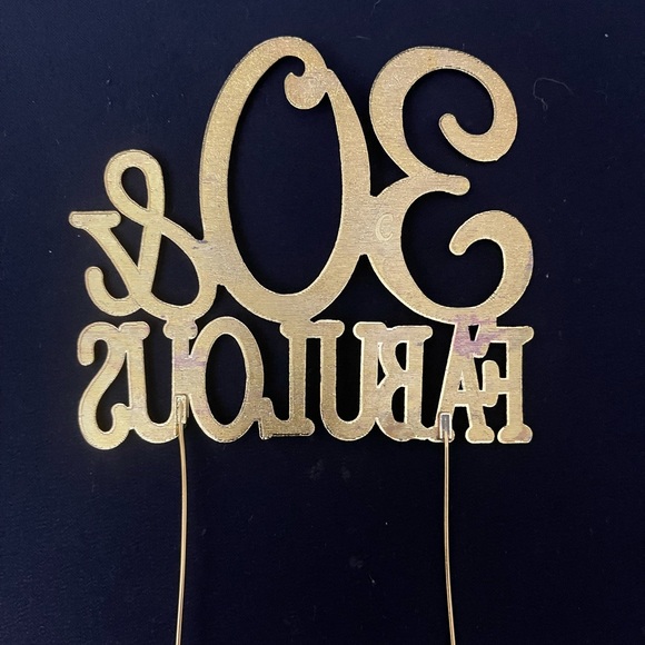 30& Fabulous Cake Topper - Picture 3 of 3